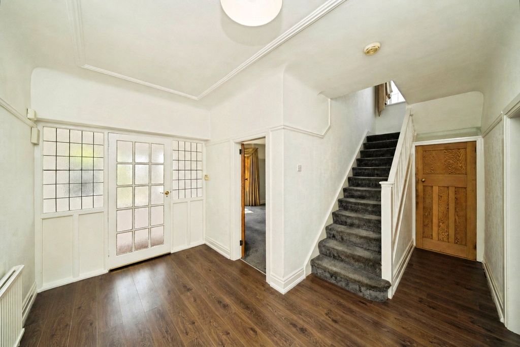 Property photo 3 of 18 Picture No. 23