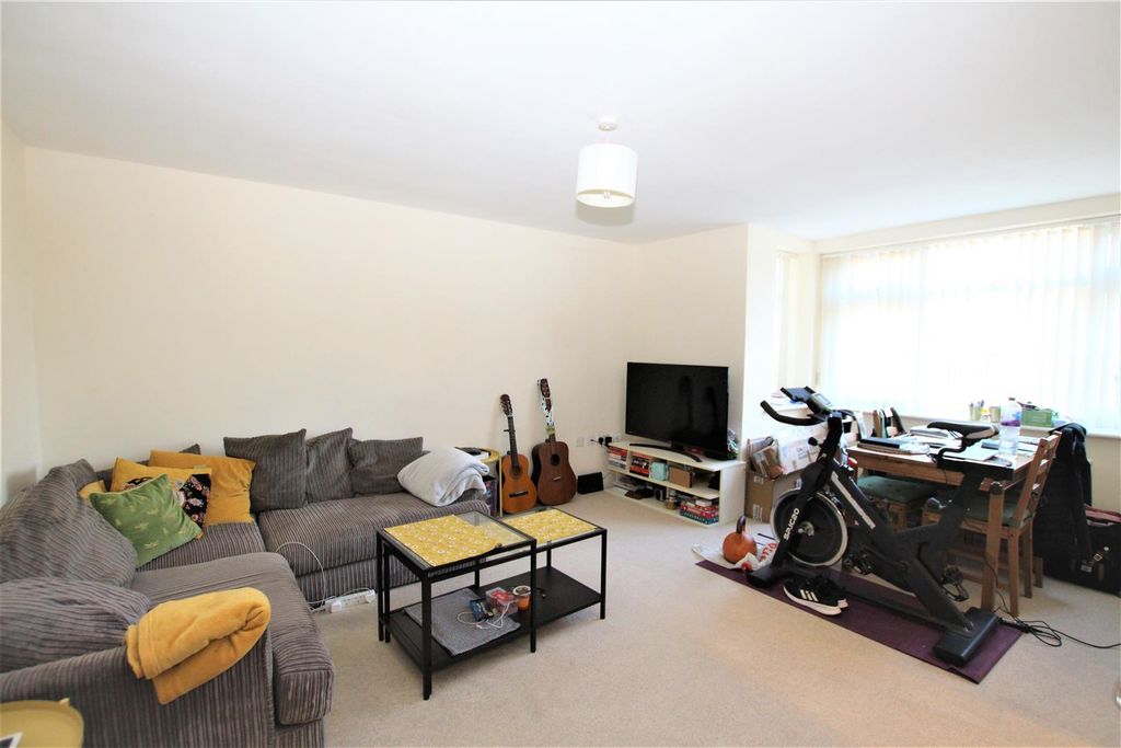 Property photo 2 of 11 Img_9801.Jpg