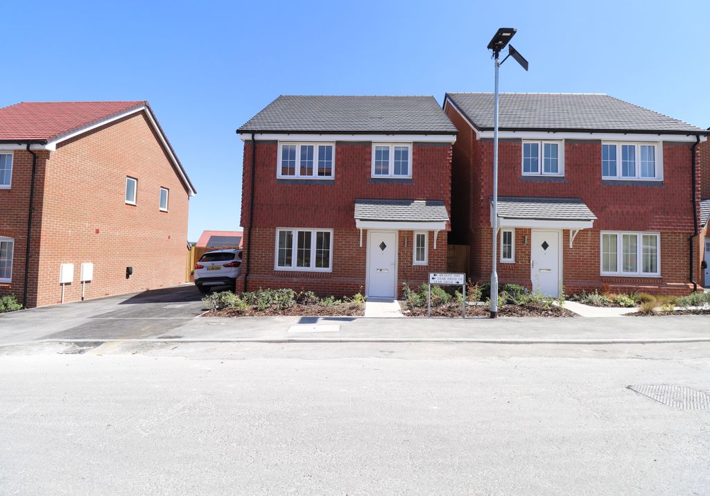 Property photo 1 of 37