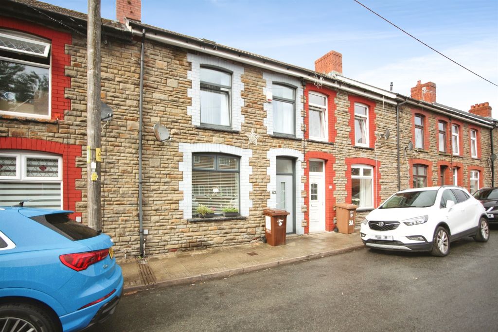 Property photo 1 of 28