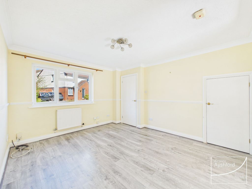 Property photo 3 of 21