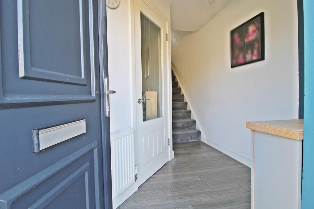 Property photo 2 of 14