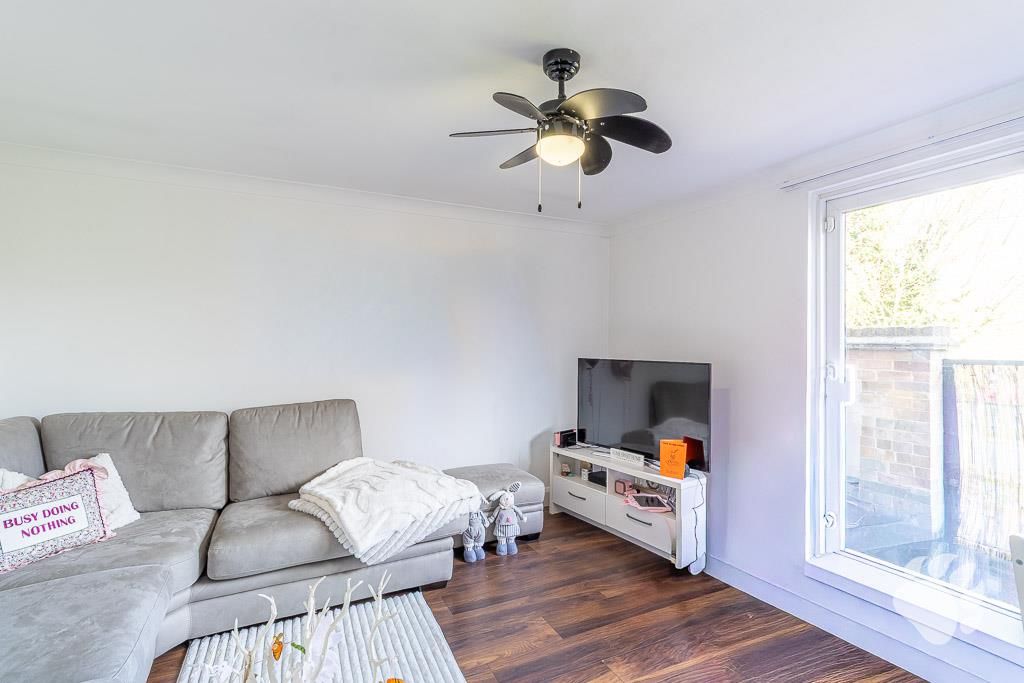 Property photo 2 of 16 Lounge/Diner