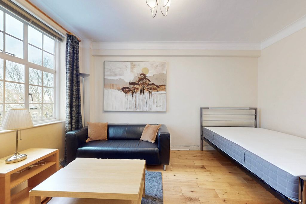 Property photo 3 of 11 Picture No. 16