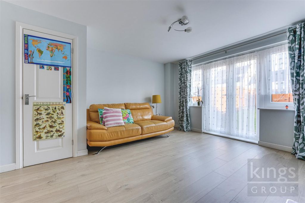 Property photo 2 of 19