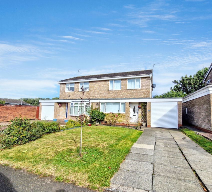 Property photo 2 of 19