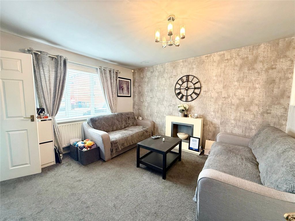 Property photo 3 of 16 Picture No. 14