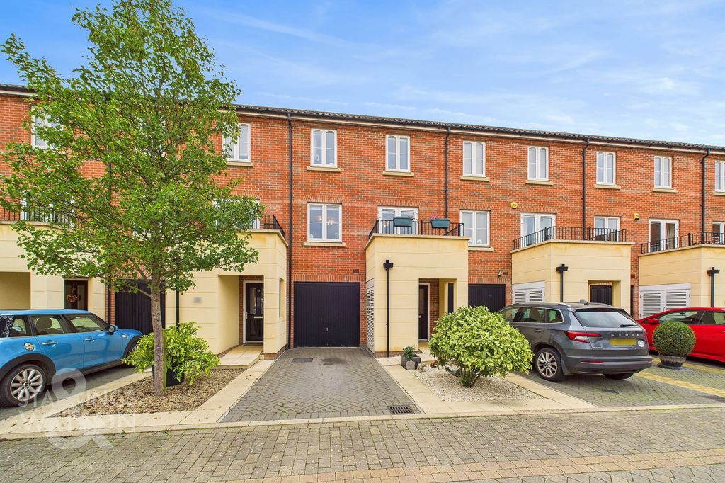 Property photo 1 of 21