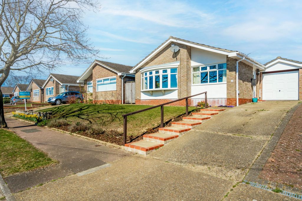 Property photo 2 of 19