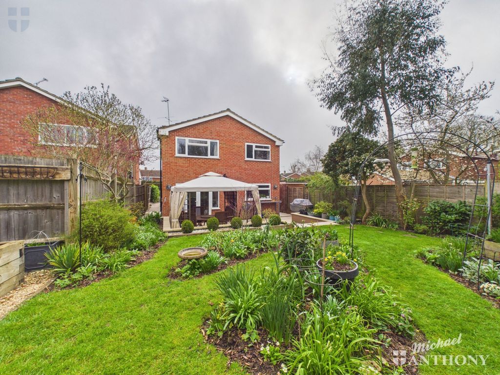 Property photo 3 of 22 Cam03218G0-Pr0953-Still024