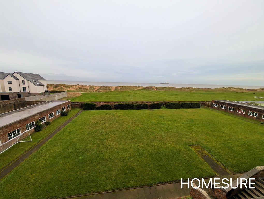 Property photo 2 of 17 Sea Views