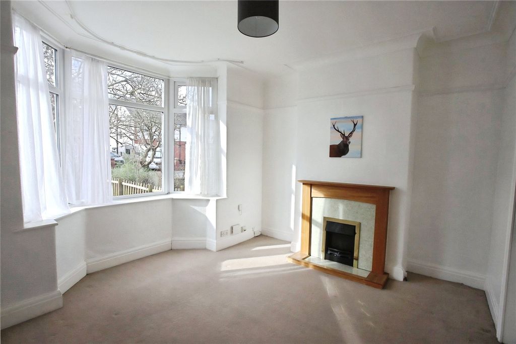 Property photo 3 of 22 Picture No. 29