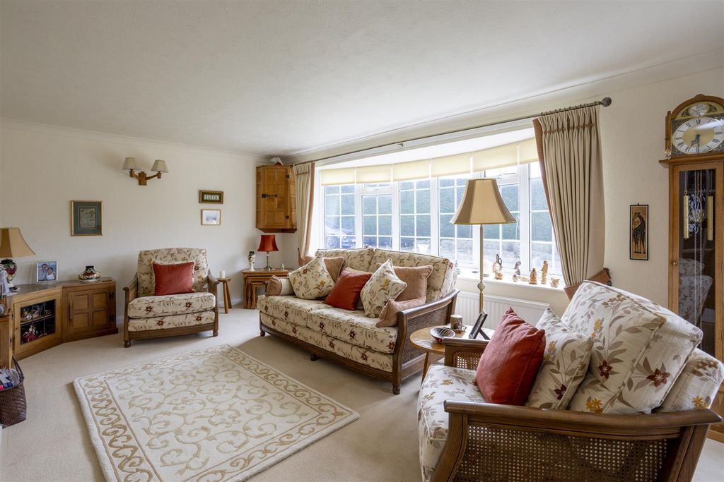 Property photo 2 of 30 2_Thornlands_3.Jpg