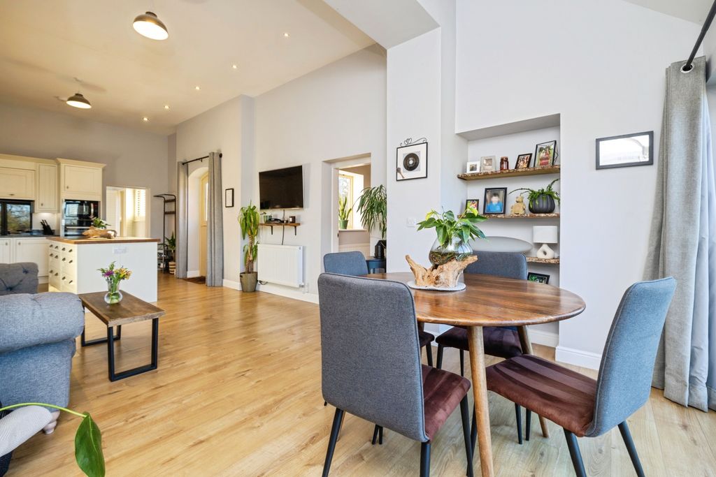 Property photo 3 of 27 Bf4A7022