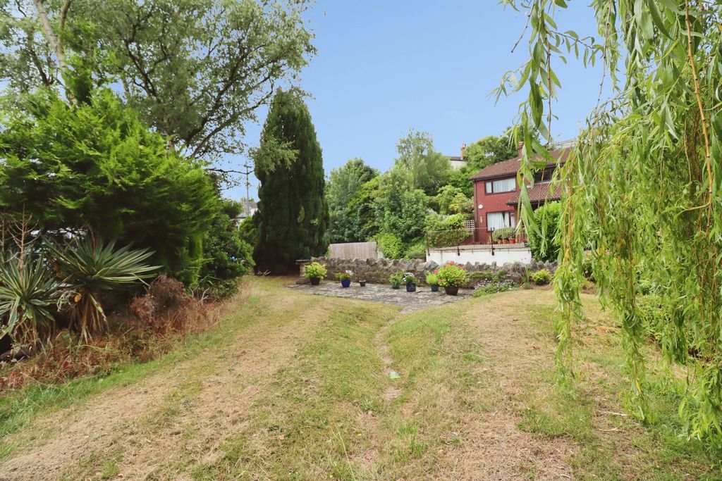 Property photo 3 of 12 Pbox-Img.Jpg