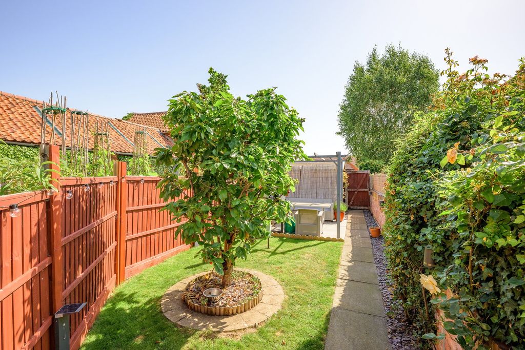 Property photo 3 of 26