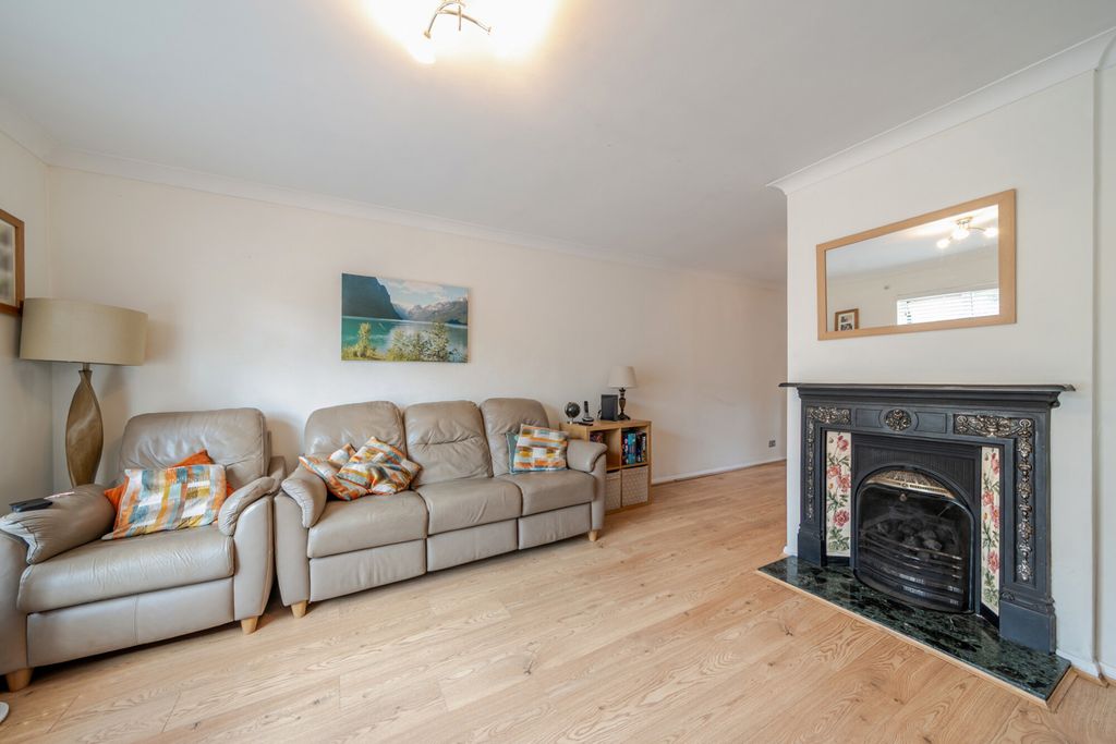 Property photo 3 of 25 1507869-27-6A7F24...