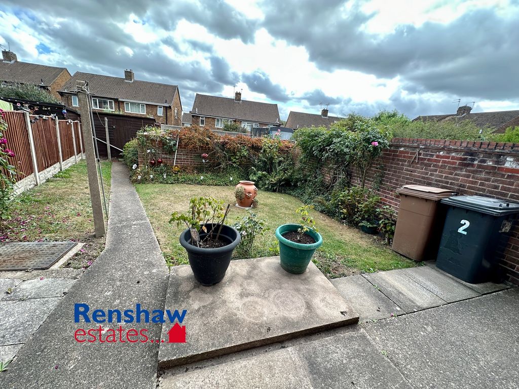 Property photo 3 of 16 R (1)