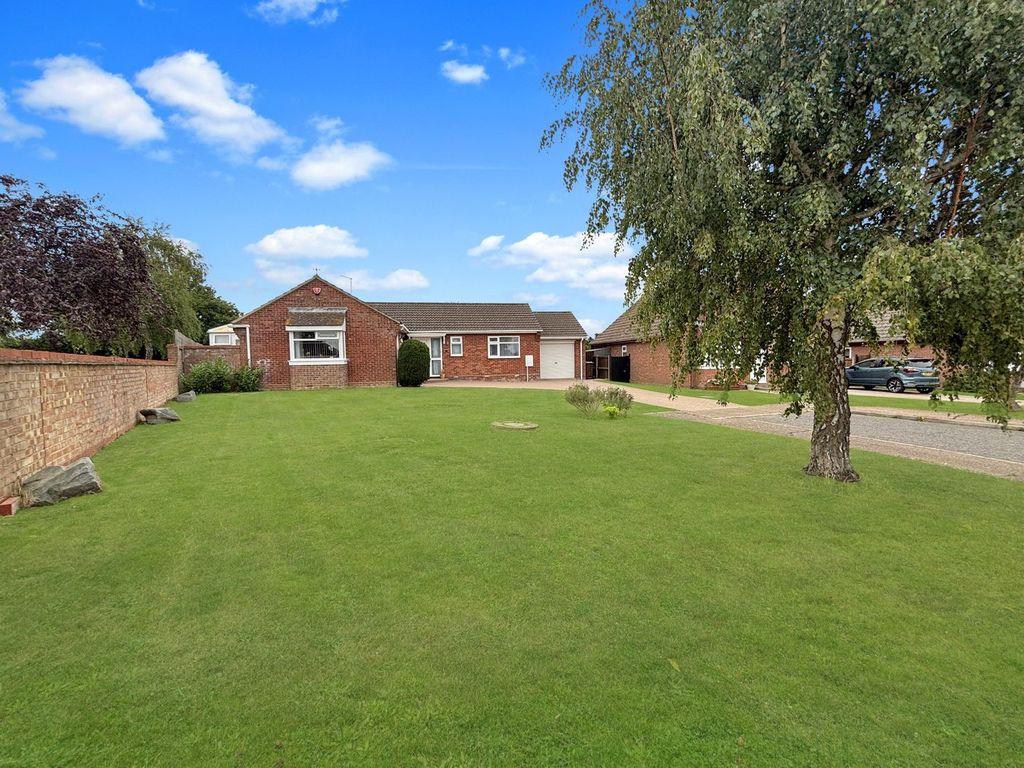 Property photo 2 of 20