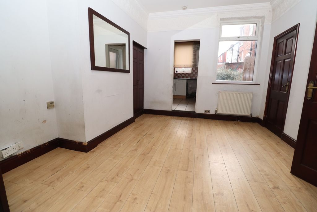 Property photo 3 of 12 Img_7347