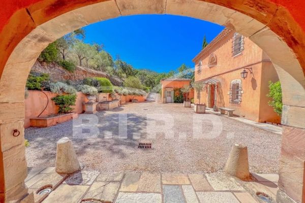 Property photo 3 of 7