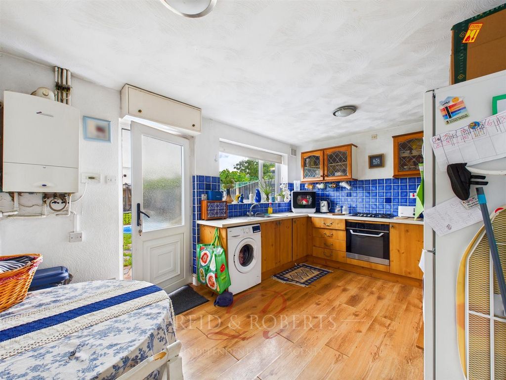 Property photo 3 of 9 Cam05148G0-Pr0071-Still007.Jpg