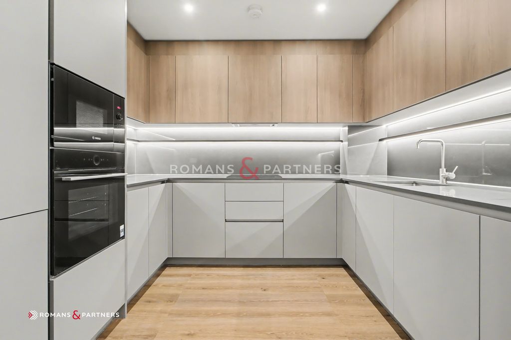 Property photo 3 of 25