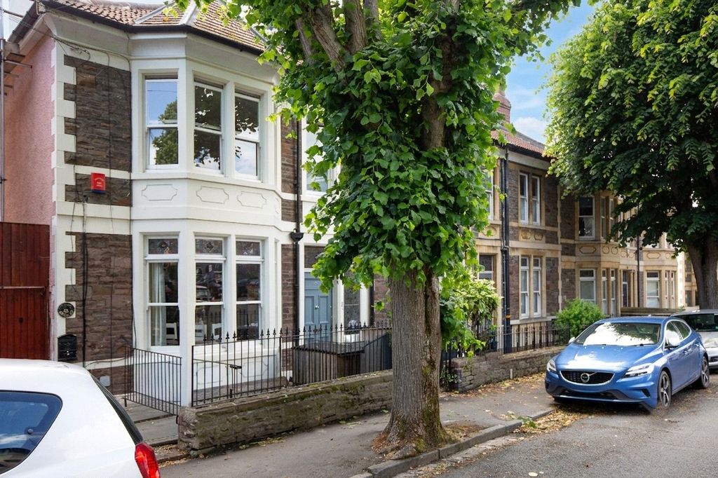Property photo 1 of 17 Picture No. 54