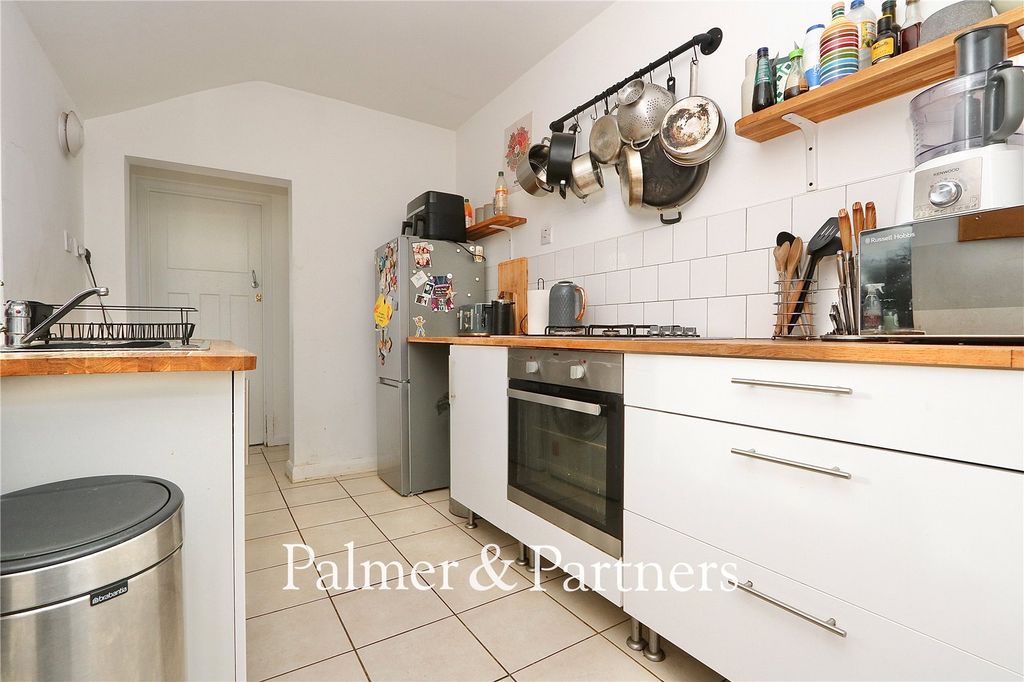 Property photo 3 of 21 Picture No. 10