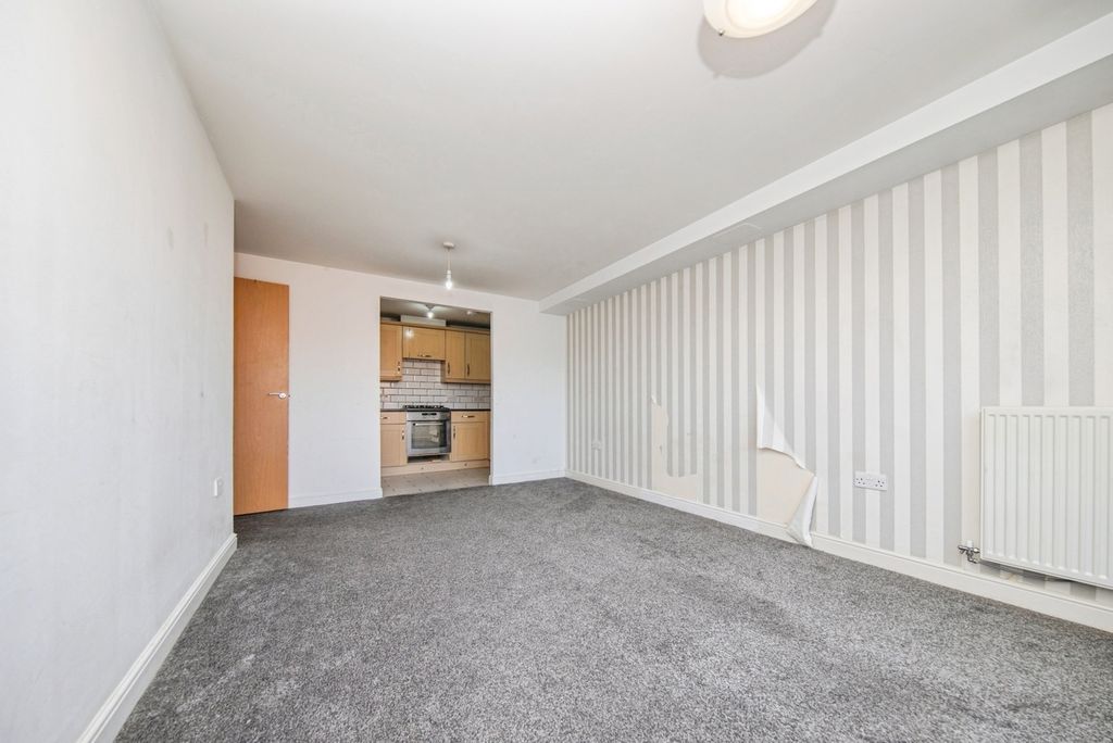 Property photo 3 of 12 Pbox-Img.Jpg