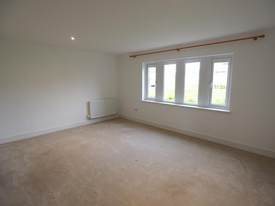 Property photo 3 of 36