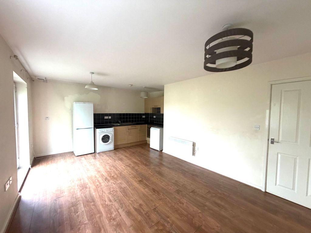 Property photo 2 of 8 Open Plan