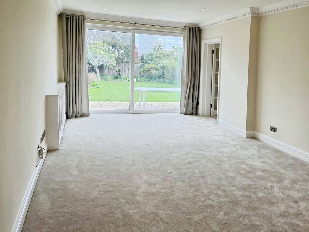 Property photo 2 of 11 Reception Room