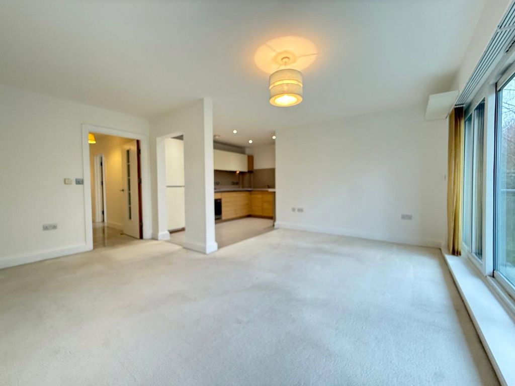 Property photo 3 of 14 Picture No. 13