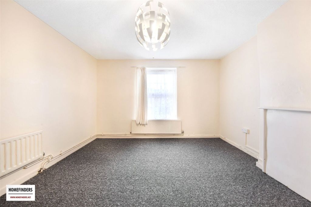 Property photo 2 of 15 Picture No. 03