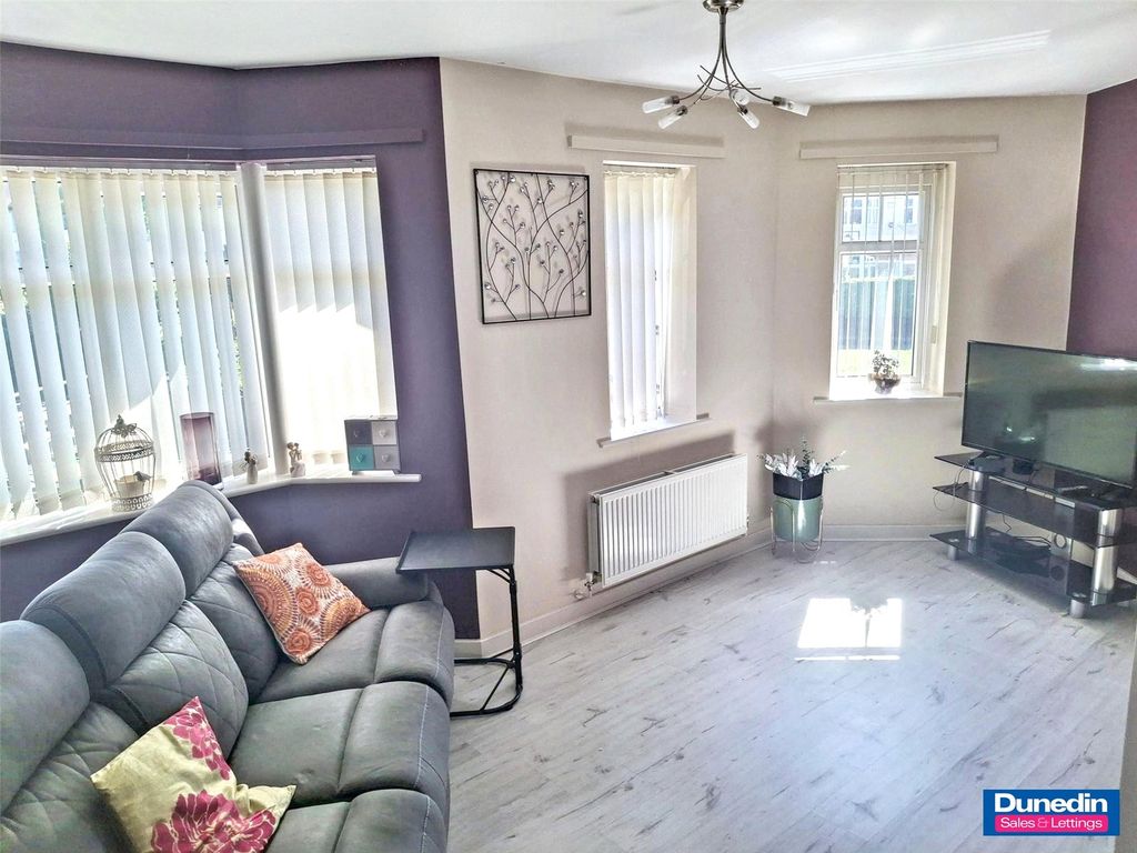 Property photo 2 of 15 Picture No. 02