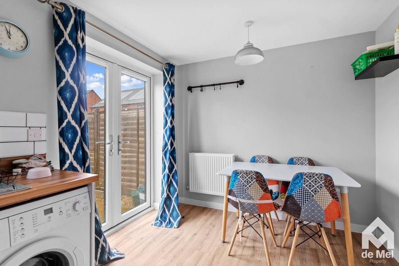 Property photo 3 of 10 Photo 7