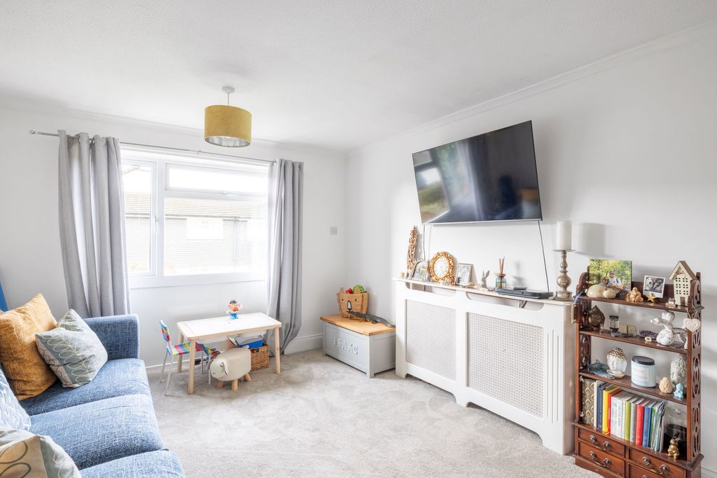 Property photo 2 of 15