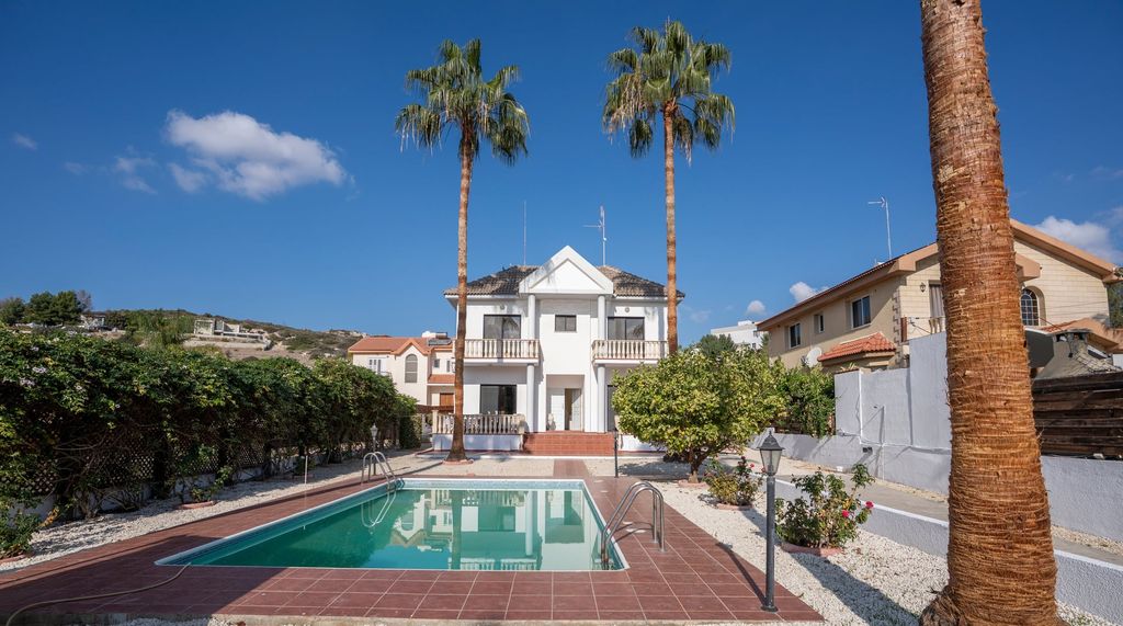 Property photo 1 of 21