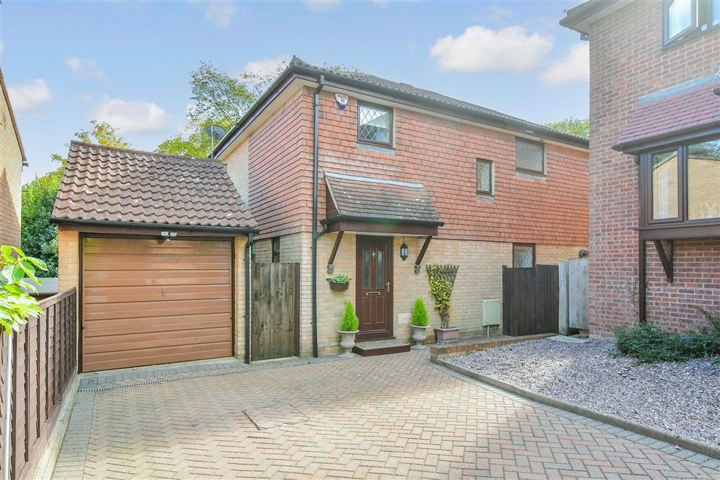 Property photo 1 of 15 External (Web) 1