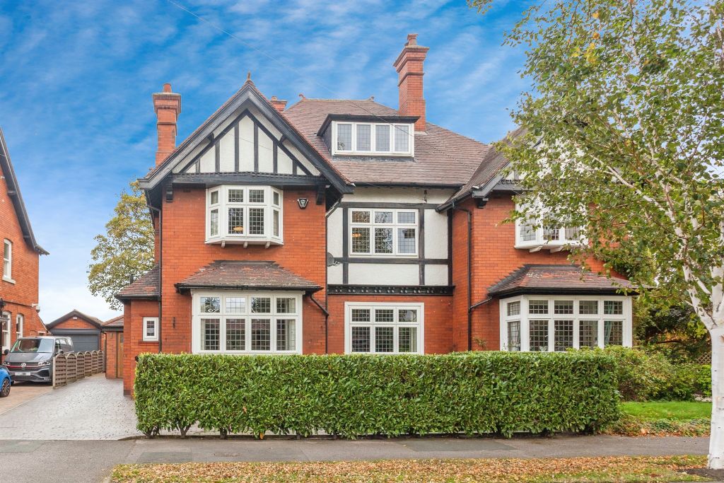 Property photo 1 of 20