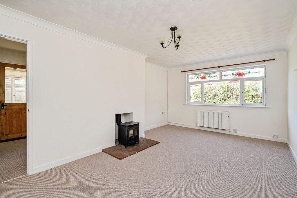 Property photo 3 of 17 Photo
