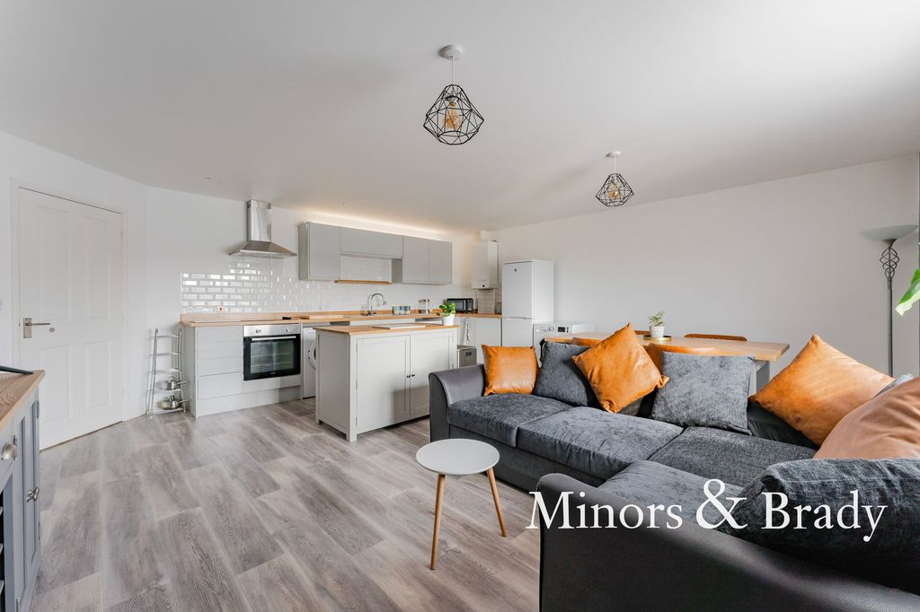 Property photo 3 of 19