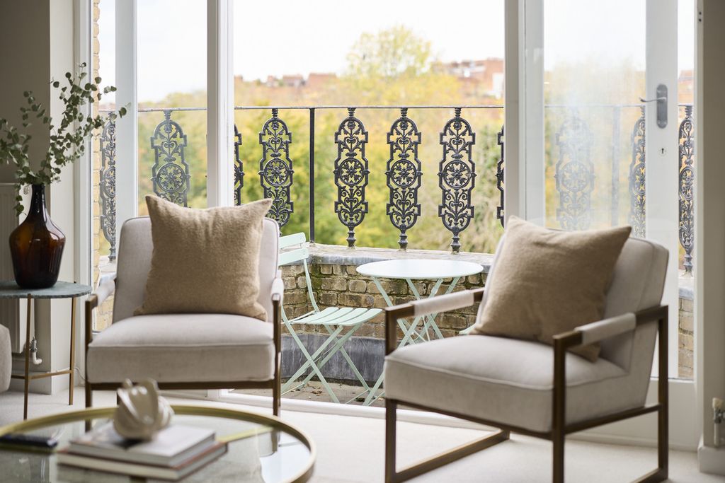 Property photo 3 of 39