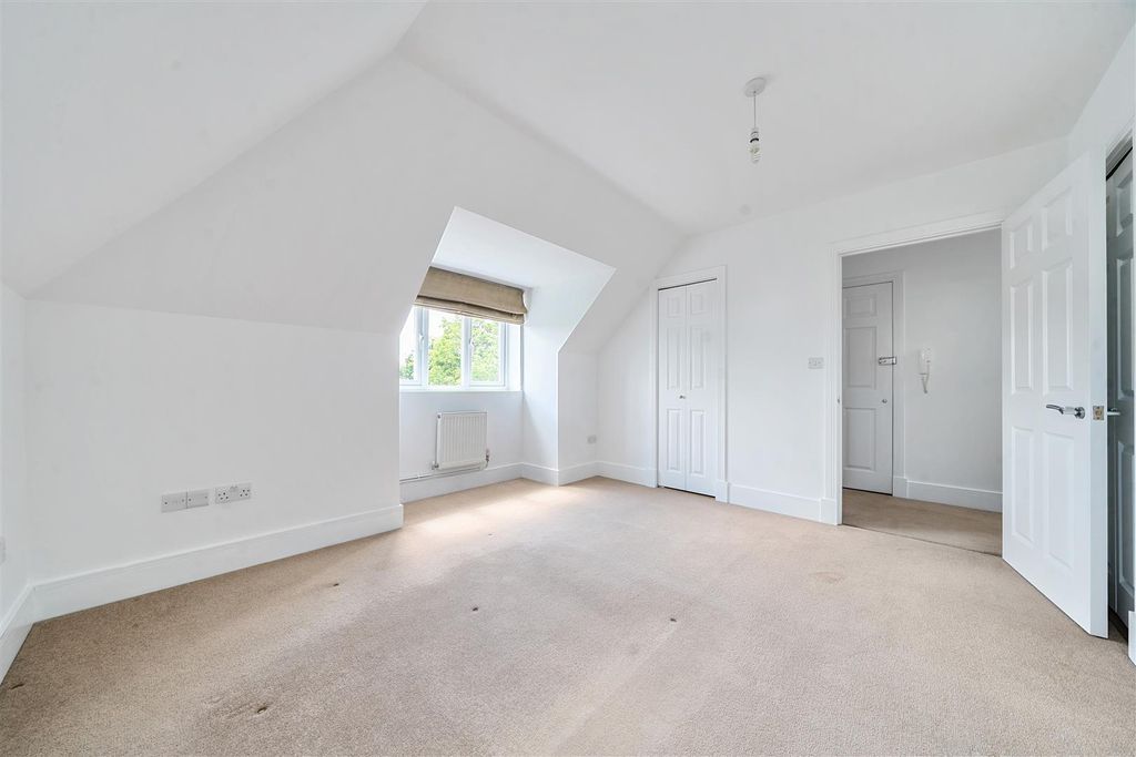 Property photo 3 of 13 1302246-5-6839d42E4A3A6.Jpg