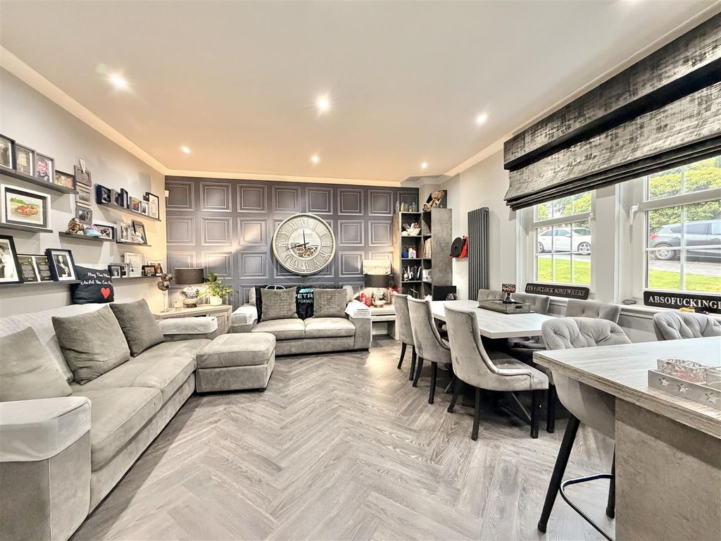 Additional image 11 of 4 bed town house for saleBurnside Gate, Hamilton ML3