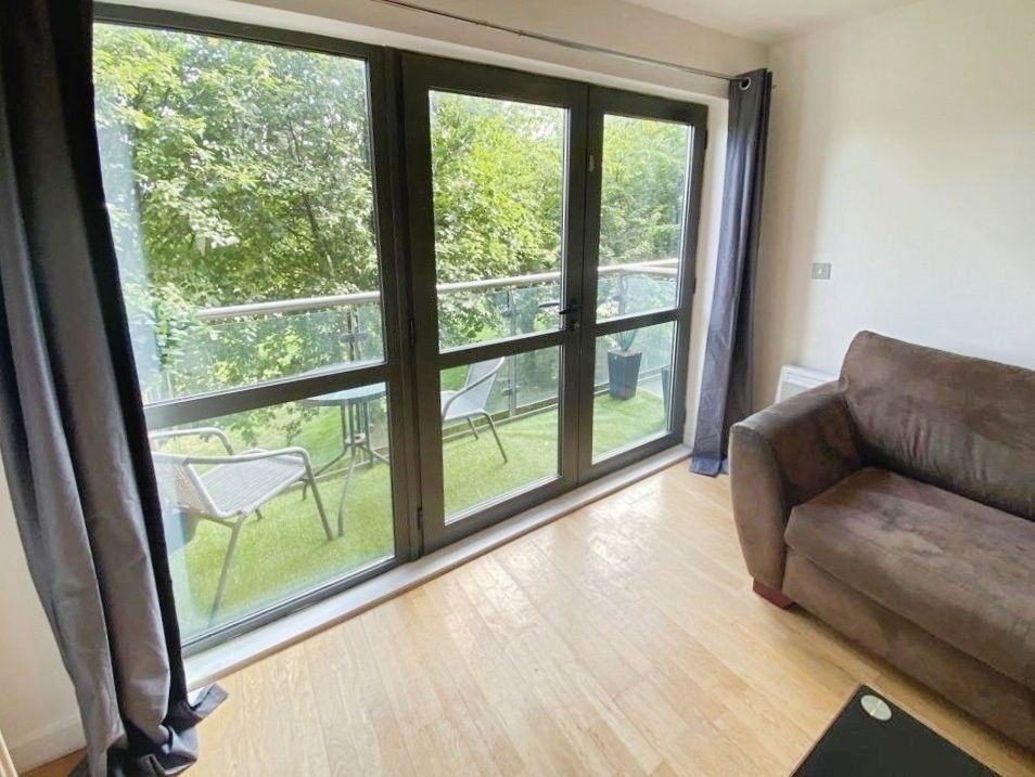 Property photo 1 of 7 Pbox-Img.Jpg
