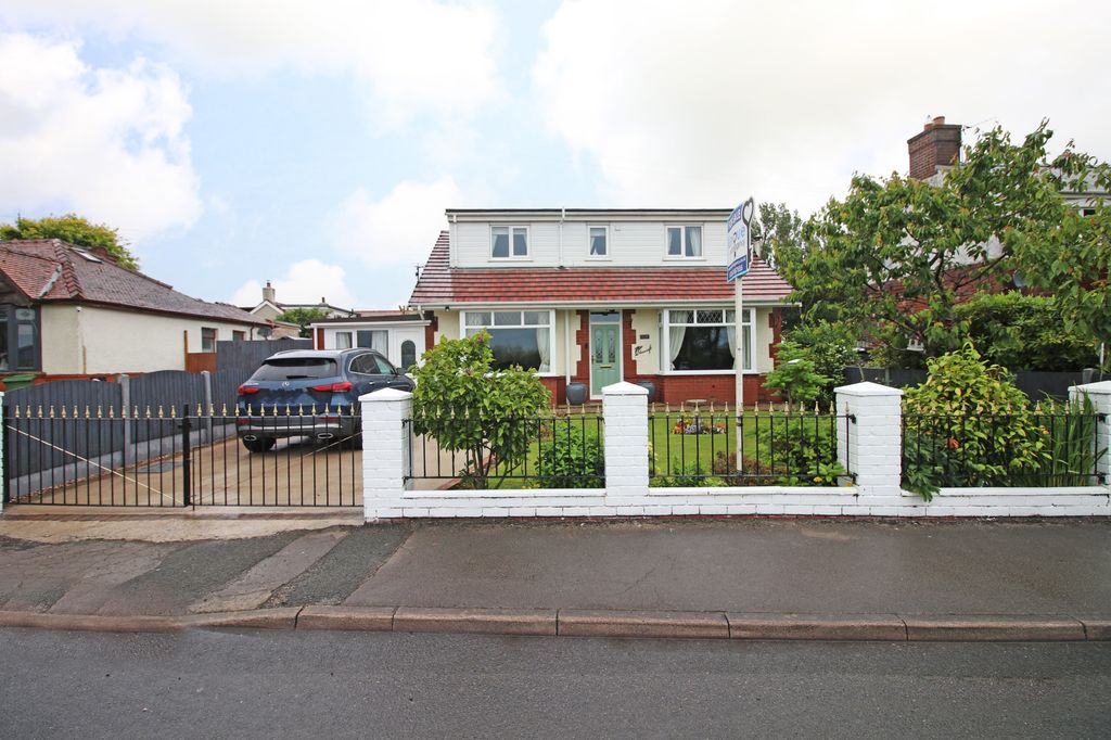Property photo 1 of 31