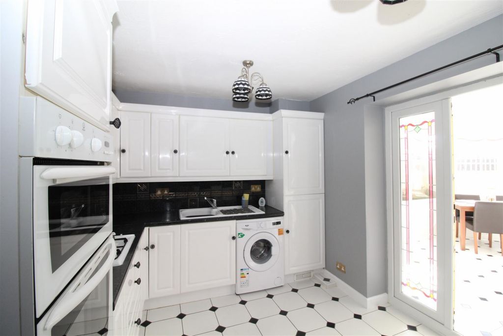 Property photo 2 of 10 Gallery