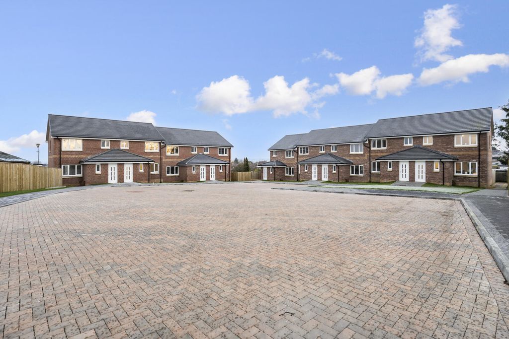 Property photo 2 of 25 Exterior